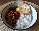 Foto langkah ke 3 dari resep Thailand Basil Chicken.