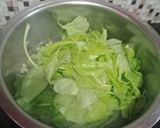 Foto langkah ke 2 dari resep Sayur Bening Bayam Jagung simple dan segar.