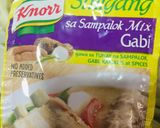A picture of step 5 of Salmon & Kang Kong in Tamarind Broth : Filipino Fish Sinigang > Savoury Sour Soup vs Tom Yum.
