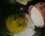 A picture of step 2 of Turkish Samolina Moist Cookies.
