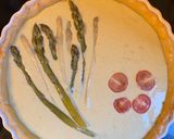 Une image de l'étape 4 de Tarte aux 2 asperges et parmesan.