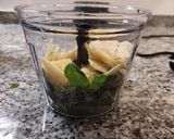 Foto del paso 2 de la receta: Pasta con salsa pesto