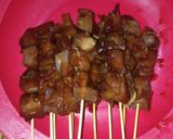 Foto langkah ke 2 dari resep Sate Ayam Bumbu Kecap.