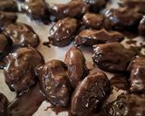 Foto langkah ke 4 dari resep Almond Chocolate Candy.