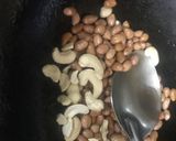 A picture of step 3 of Makhana & Nuts Chiwda.