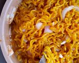 A picture of step 3 of Indomie balls.