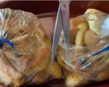 Foto del paso 7 de la receta: Jamoncitos de pollo con manzana (En bolsa de asar al horno)
