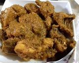 A picture of step 5 of Chicken Hara Masala.