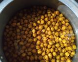 A picture of step 1 of Pani Puri.