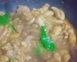 รูปขั้นตอนการทำที่ 1 ของ แกงคั่วพริกแกงใต้สะโพกไก่,โคนหน่อไม้ฝรั่ง - คีโต