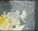 A picture of step 2 of Red velvet sponge cake.