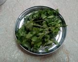 A picture of step 1 of Green Raita with Twist.
