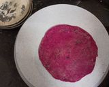 A picture of step 3 of Beetroot Thepla.