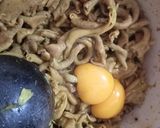 Foto langkah ke 2 dari resep Usus goreng telor favorit masa kuliah.