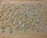 Burgonyás-fetás tésztakoszorú recept fázis 6 fotója