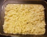 Hình bước làm 2 của món Mac&Cheese Nui nướng Phômai