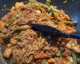 A picture of step 6 of Easy green beans, surimi and tofu stir fry.