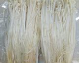 Foto langkah ke 1 dari resep Enoki saos simple.