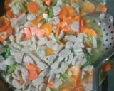 Foto langkah ke 5 dari resep Tumis Bakso Wortel Buncis.