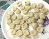 A picture of step 1 of Garlic bite McCain.
