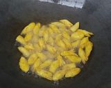 Foto langkah ke 2 dari resep Kulit Pangsit Gulung Bumbu Tabur.