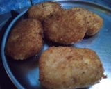 क्रिस्पी  चीजी  काँर्न  स्वेअर (crispy cheese corn recipe in marathi) रेसिपी स्टेप 5 फोटो 