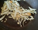 Foto langkah ke 3 dari resep Gurame Goreng Saos Asam Manis.