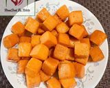 A picture of step 4 of Chhena Khurma.