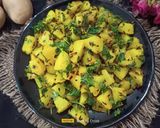 A picture of step 3 of Jeera Aloo (Cumin Potatoes).