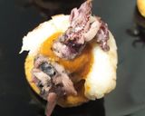 Foto del paso 5 de la receta: Puntillitas con salsa de pimientos asados y gambas