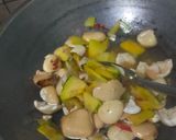 Foto langkah ke 6 dari resep Tumis Picung Labu Parang.