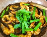 Foto langkah ke 4 dari resep Udang goreng Mentega.