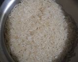 A picture of step 1 of Peas pulao.