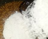 A picture of step 5 of Arisa pitha.