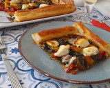 Foto del paso 6 de la receta: Hojaldre con kale y pimientos