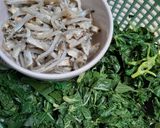 Foto langkah ke 1 dari resep Gulai Daun Singkong.