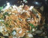 Foto langkah ke 6 dari resep Mie goreng telor.