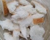 A picture of step 3 of Dahi ky Pakoray.