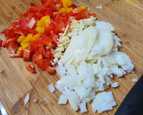 Foto del paso 1 de la receta: Estofado de cerdo con chorizo y guisantes
