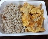รูปขั้นตอนการทำที่ 1 ของ ข้าวบาร์เลย์ไข่เจียวหมูสับ - ข้าวกล่องของคุณลูกชาย🧑🦱