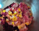 A picture of step 1 of Beetroot,potato,corn paratha.