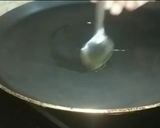 A picture of step 3 of Wheat flour chilla.