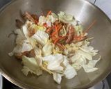 臺式海鮮炒麵的食譜步驟3照片