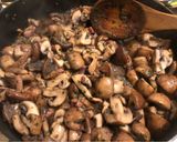 Betyáros-gombás húsgomboc recept fázis 4 fotója