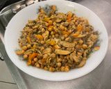 Une image de l'étape 16 de Pois chiches aux champignons et poulet épicé.