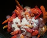 Foto langkah ke 2 dari resep Sambal Bawang ala Bu Rudy.