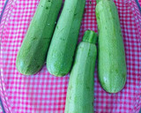 Foto del paso 4 de la receta: Calabacines asados al horno con guindilla picantes