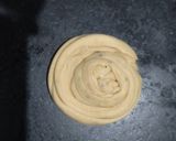 A picture of step 3 of Garlic Parotta.