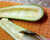 Foto del paso 1 de la receta: Zucchini rellenos cocidos en air-fryer 🔁🥒ƪ⁠(⁠‾⁠.⁠‾⁠“⁠)⁠┐