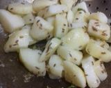 A picture of step 2 of Falahari aloo.